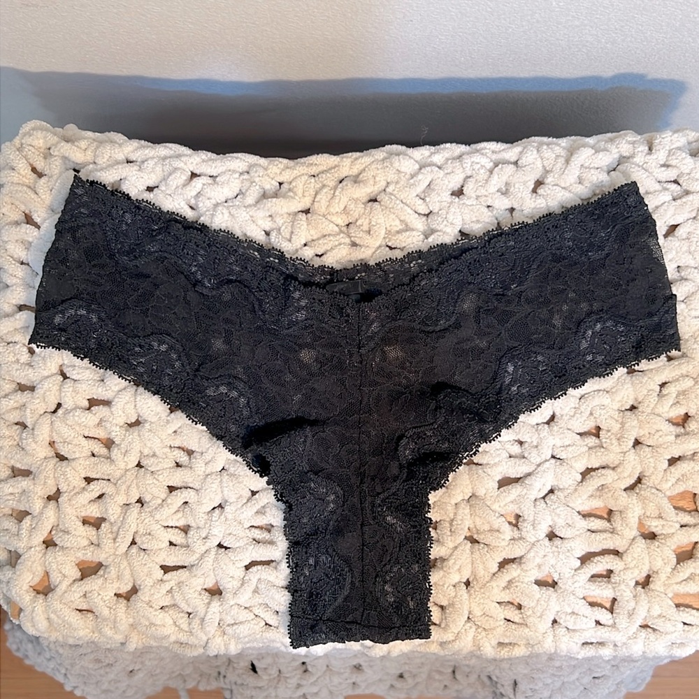 NWOT Victoria’s Secret The Lacie black lace cheeky panty - Picture 3 of 7